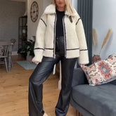 ADÈLE - Die Statement Lammfelljacke