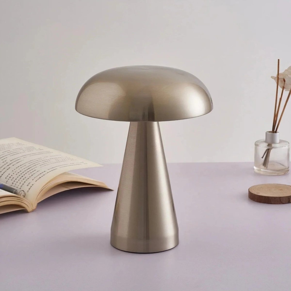 Alumis table lamp 5