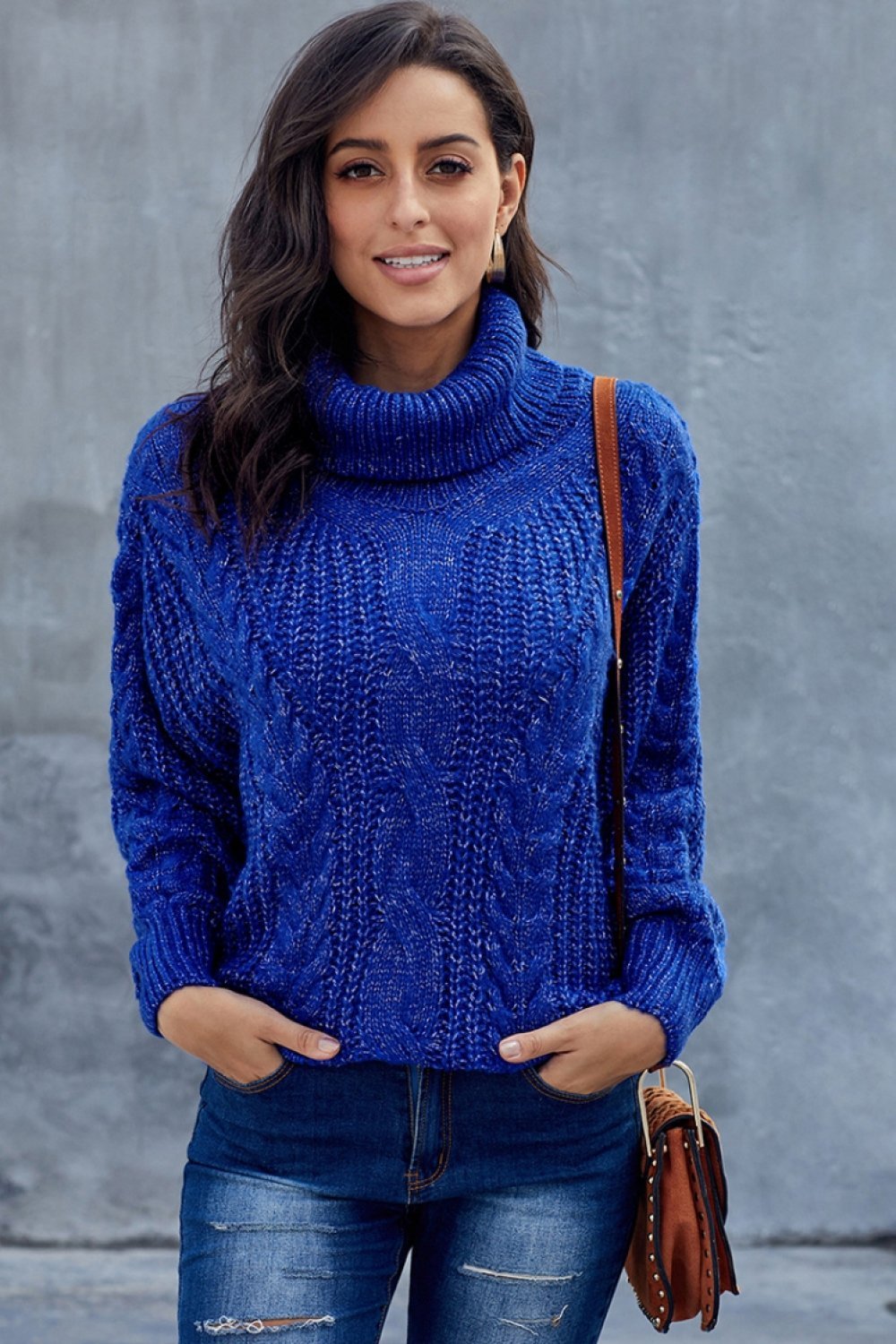 Chunky cable knit sweater for women | Turtleneck 3