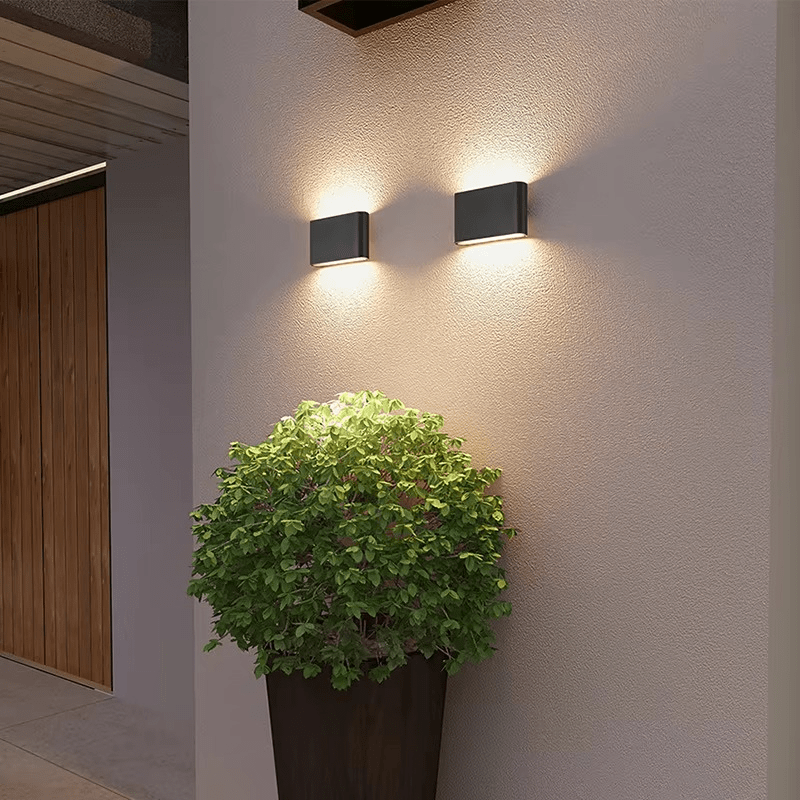 Clarion wall light 2