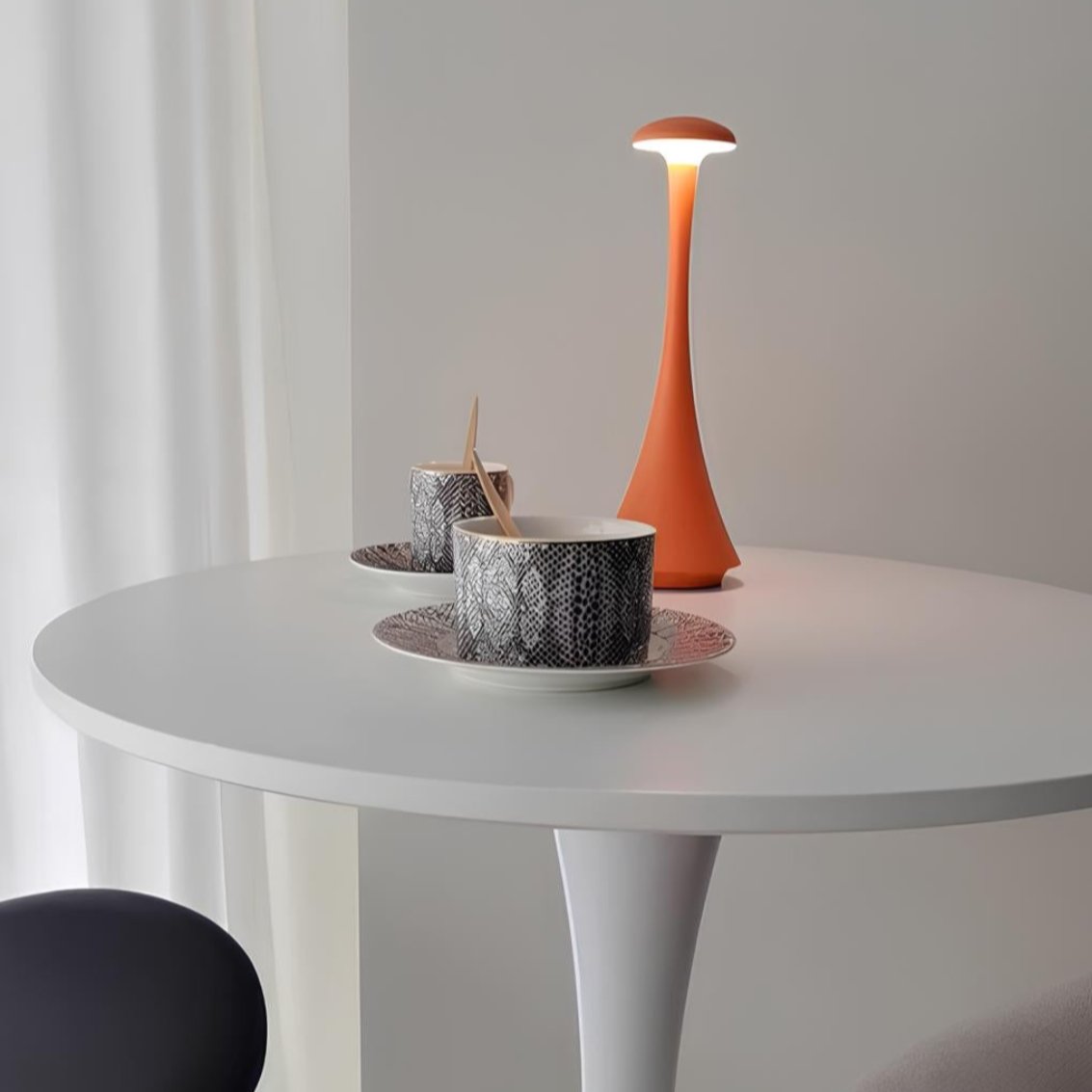 Elance table lamp 3