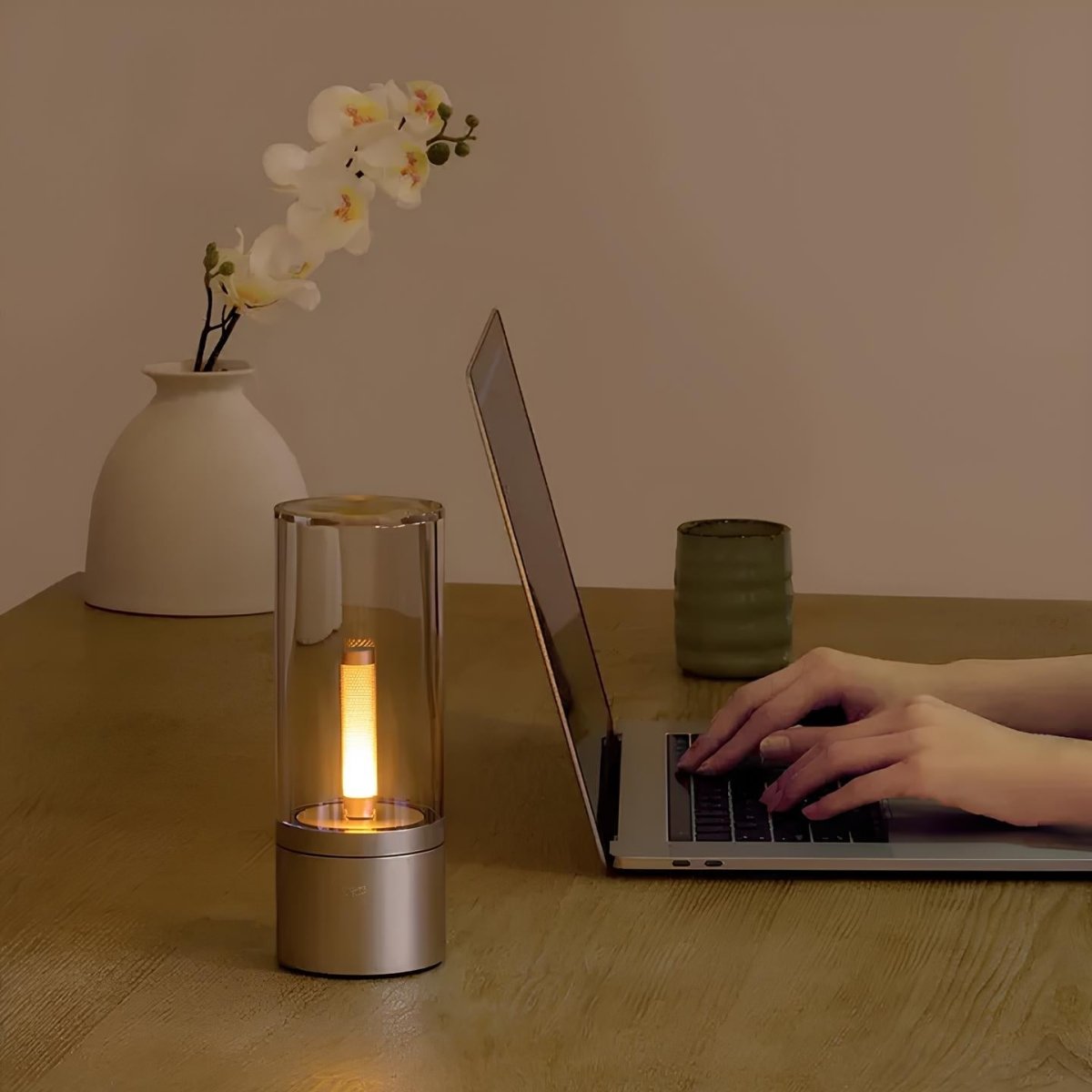 Elvion | Wireless cylindrical table lamp 6