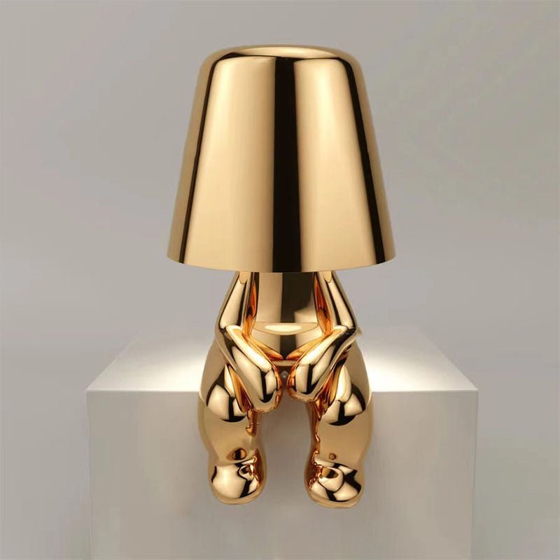 Mistero | Golden sculptural table lamp 3