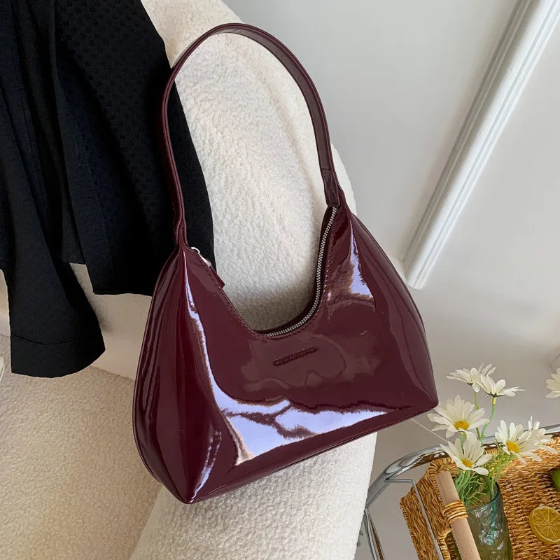 HARRIET | Waterproof Hobo Bag 5