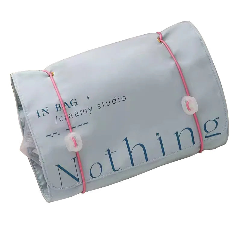 Aly | Practical and space-saving Roll-Up Cosmetic Bag 1