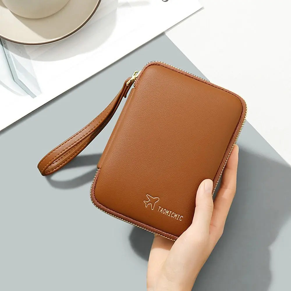 Robin | Elegant PU Leather Passport Holder Wallet 6