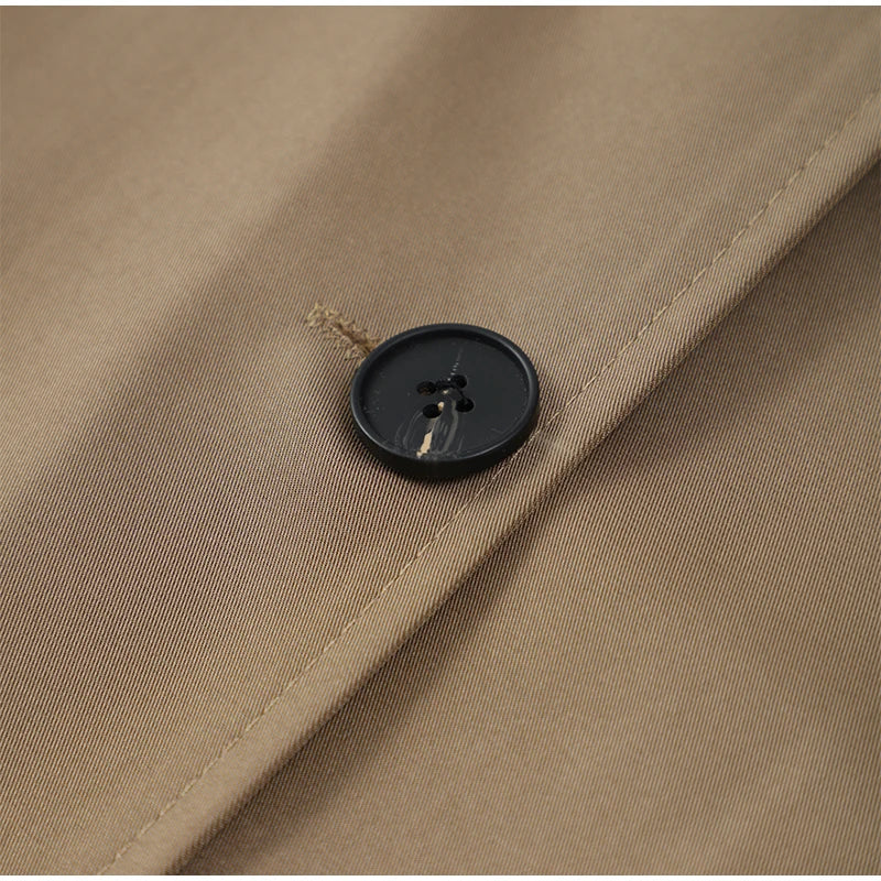 Manteau long doublure à carreaux – Élégance urbaine intemporelle