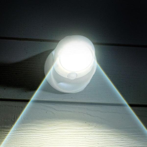 Ultra-Bright Motion Sensor LED Outdoor light waterproof 450 Lumen LED lamp for safety and visibility 3