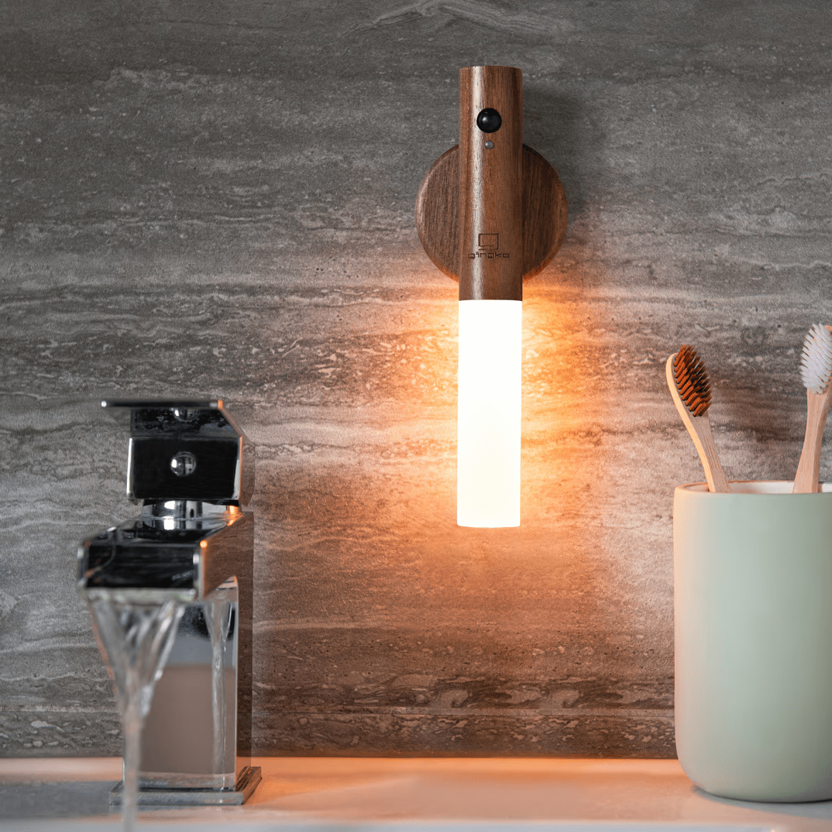 Vesoria | versatile wall light 3