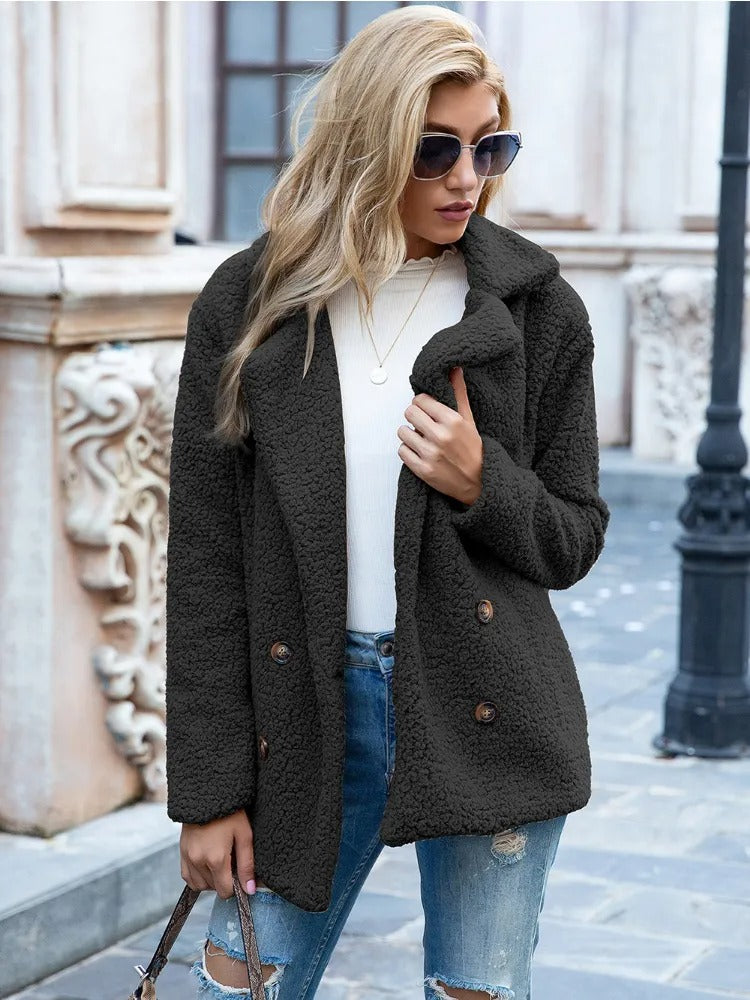 Wendy | Chic Cozy Double-Breasted Teddy Coat 4