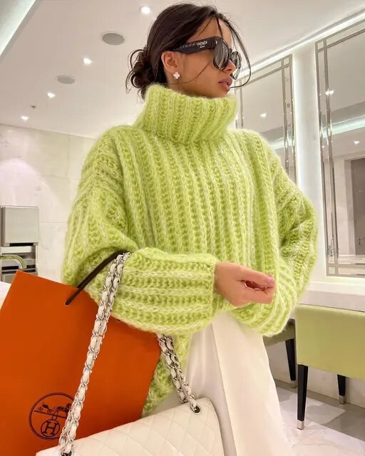 Women's chunky knit turtleneck sweater | winter 2