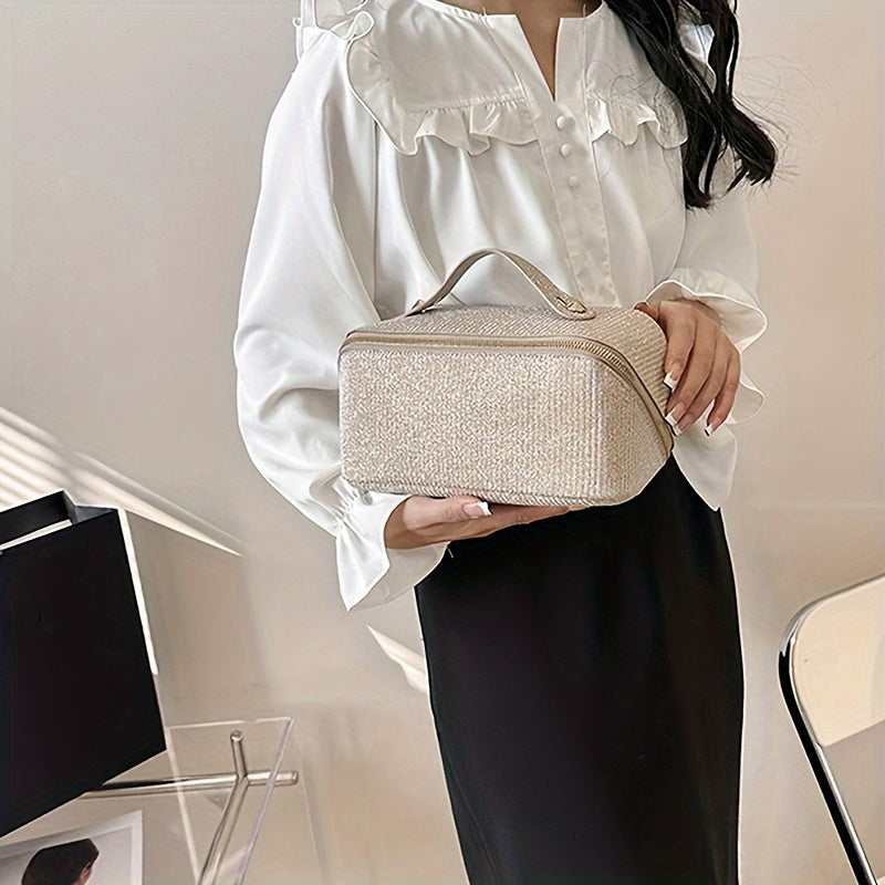 Luna | Stylish travel-friendly cosmetic bag 6