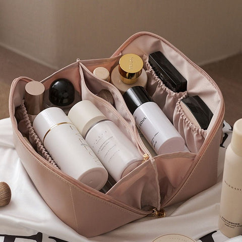 BECKY | Luxurious Cosmetic Bag 3