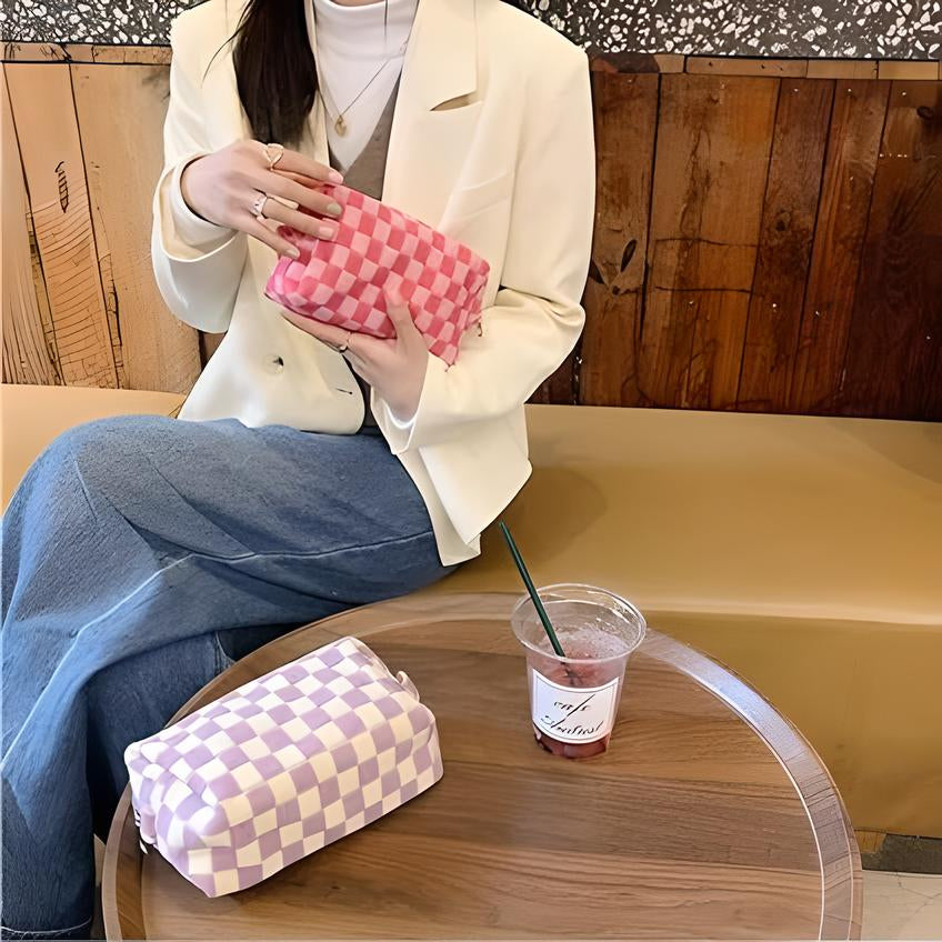 Jessica | Stylish and Practical 3-Piece Makeup Bag Set 4