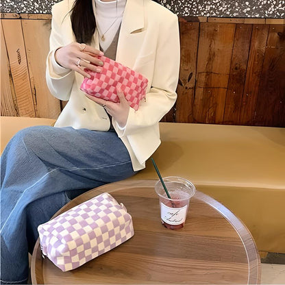 Jessica | Stylish and Practical 3-Piece Makeup Bag Set 4
