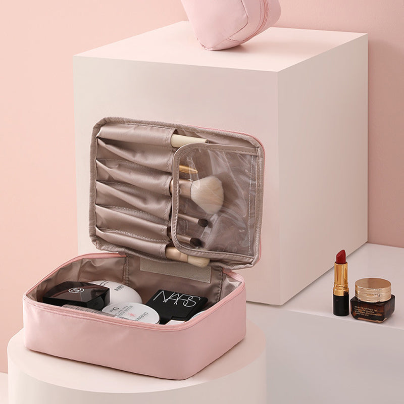 Charlotte | Efficient and spacious makeup organizer 5