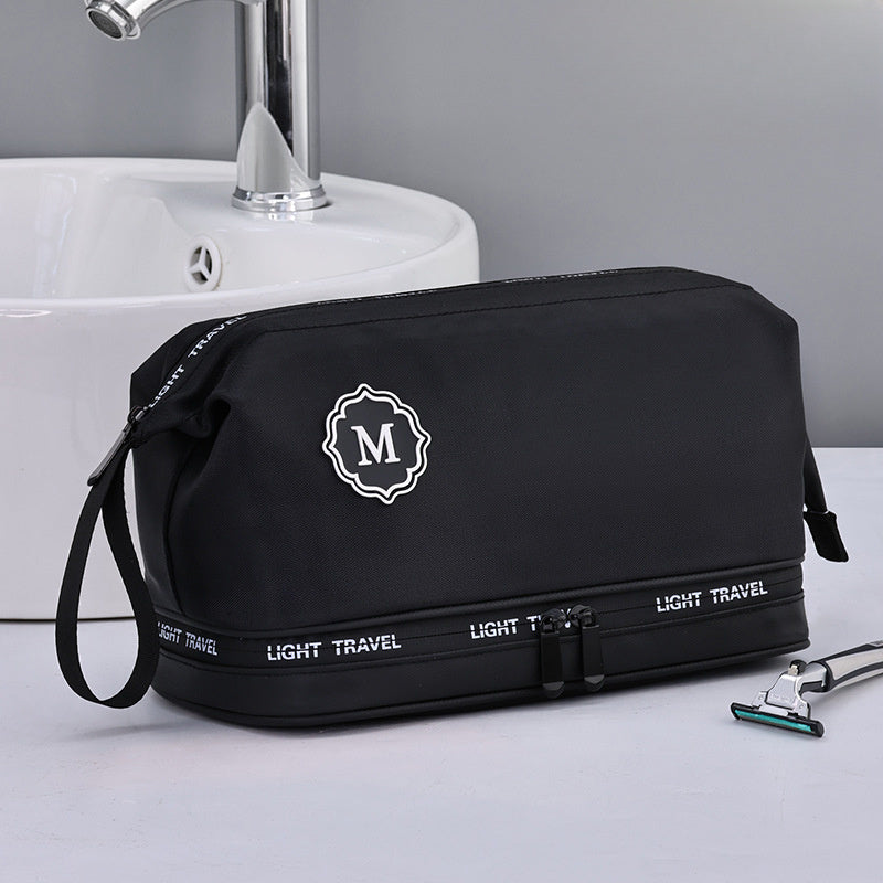 Evelyn | Compact and travel-friendly toiletry bag 3