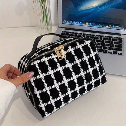 Harper | Stylish and Spacious Cosmetic Storage Bag 5