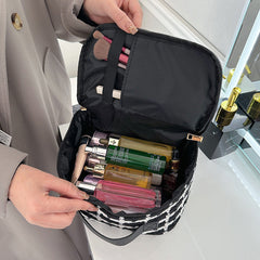 Harper | Stylish and Spacious Cosmetic Storage Bag 2