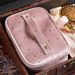 Carla | Elegant and Spacious Cosmetics and Beauty Products Bag 4