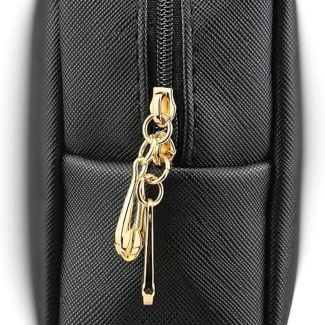 Cynthia | Elegant and Practical Travel Bag 6