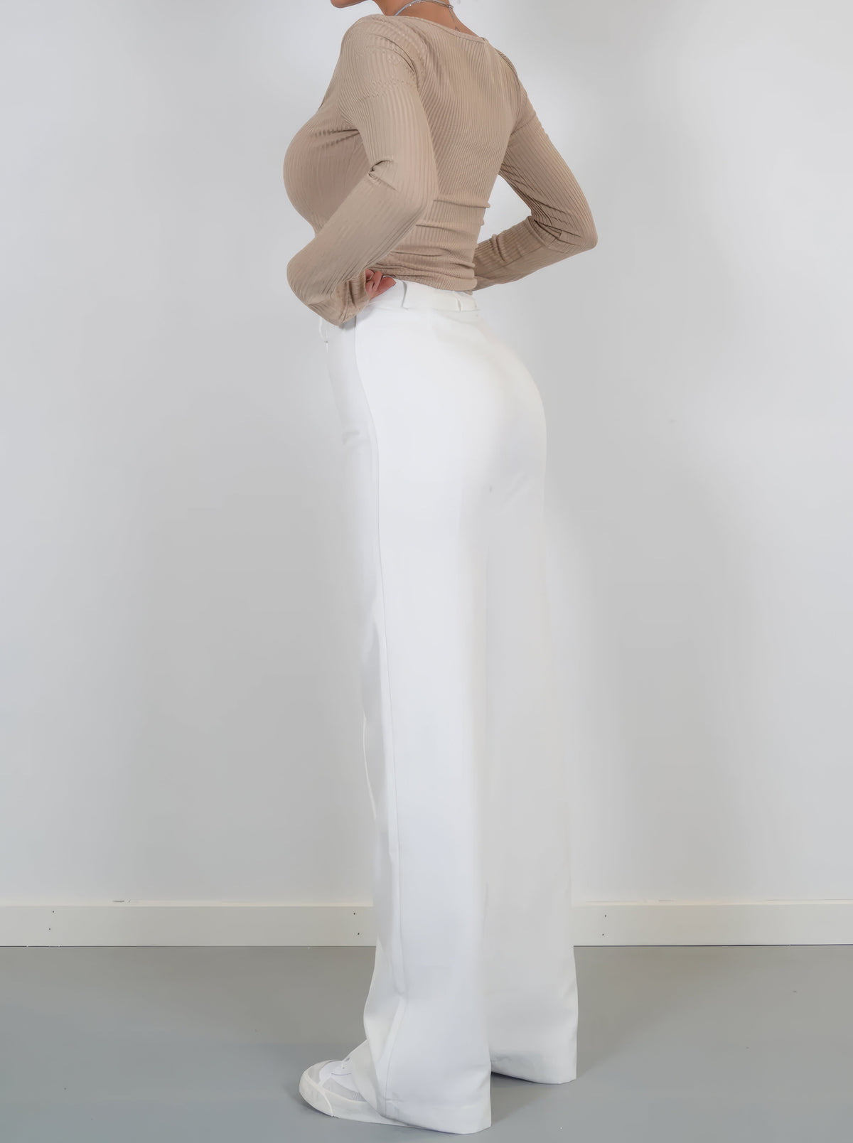 AMY | Wide Chic Trousers Women-4
