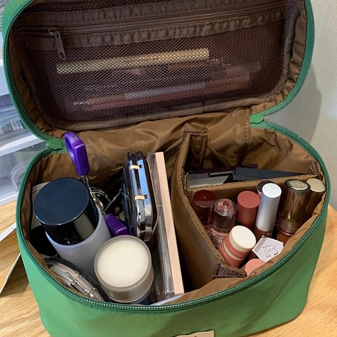 Amyra | Elegant and Practical Beauty Organizer 4