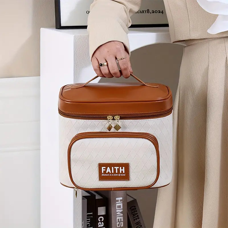 Rosalina | Stylish and practical well-organized travel beauty organizer 3
