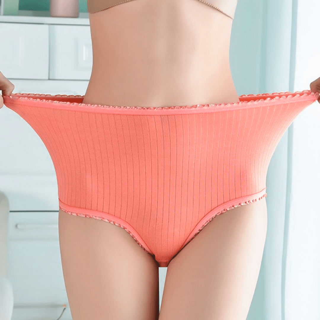 Leak-Free Women's Underwear Set of 3 – Lightweight, Absorbent, Stylish Comfort in Multiple Sizes-2
