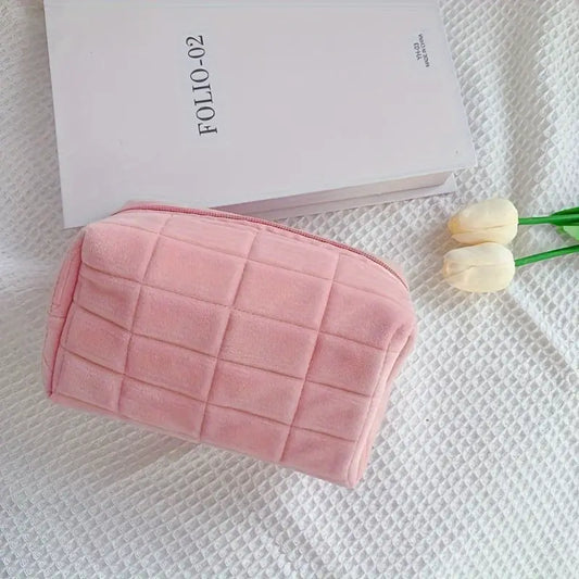 Emma | Luxurious and practical cosmetic bag 1