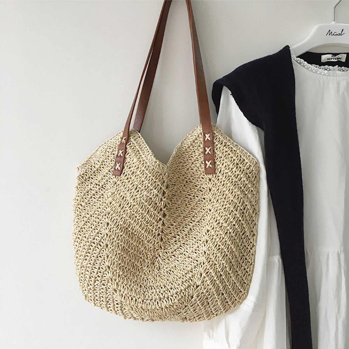 NIKKI | Unique and Comfortable Beach Bag 6