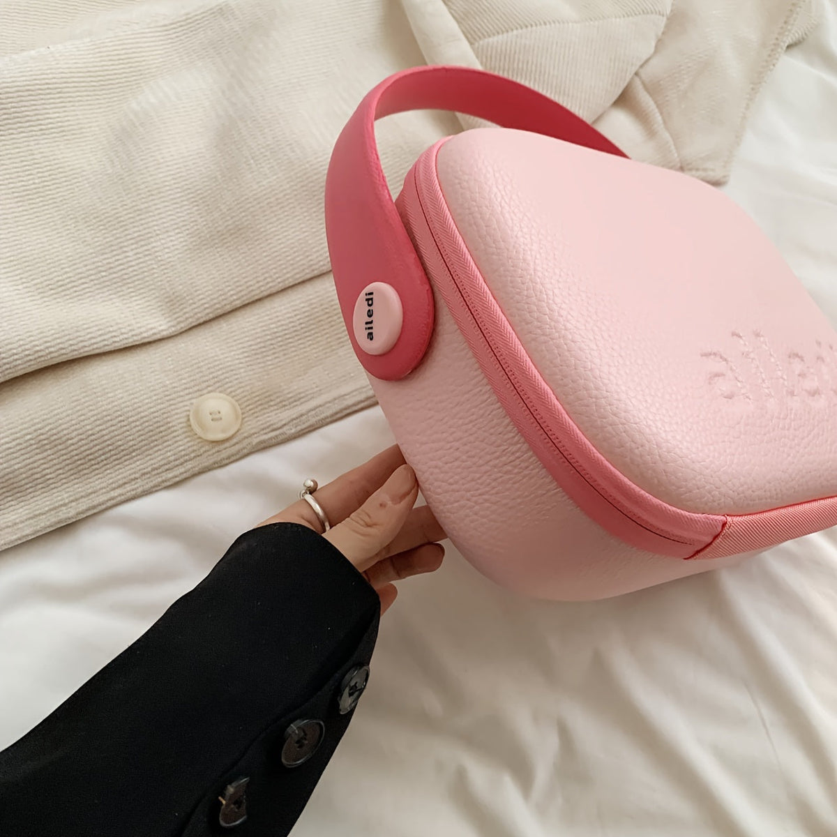 Ava | Versatile, durable, and spacious organizer for beauty essentials 5