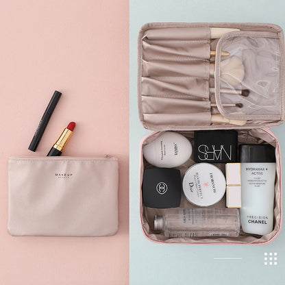 Charlotte | Efficient and spacious makeup organizer 3