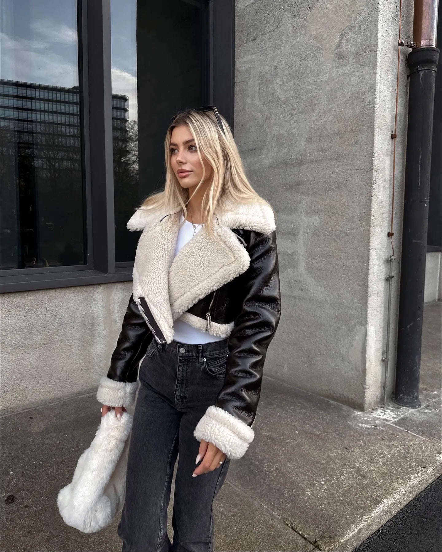 LUNA - Le Blouson Shearling Élégance