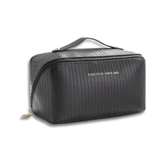 Juliette | Travel-friendly and stylish cosmetic elements bag 2