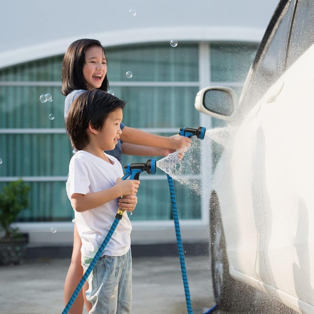 AquaFlex | Adjustable Lightweight Garden Hose with Multi-Pattern Spray Nozzle 1