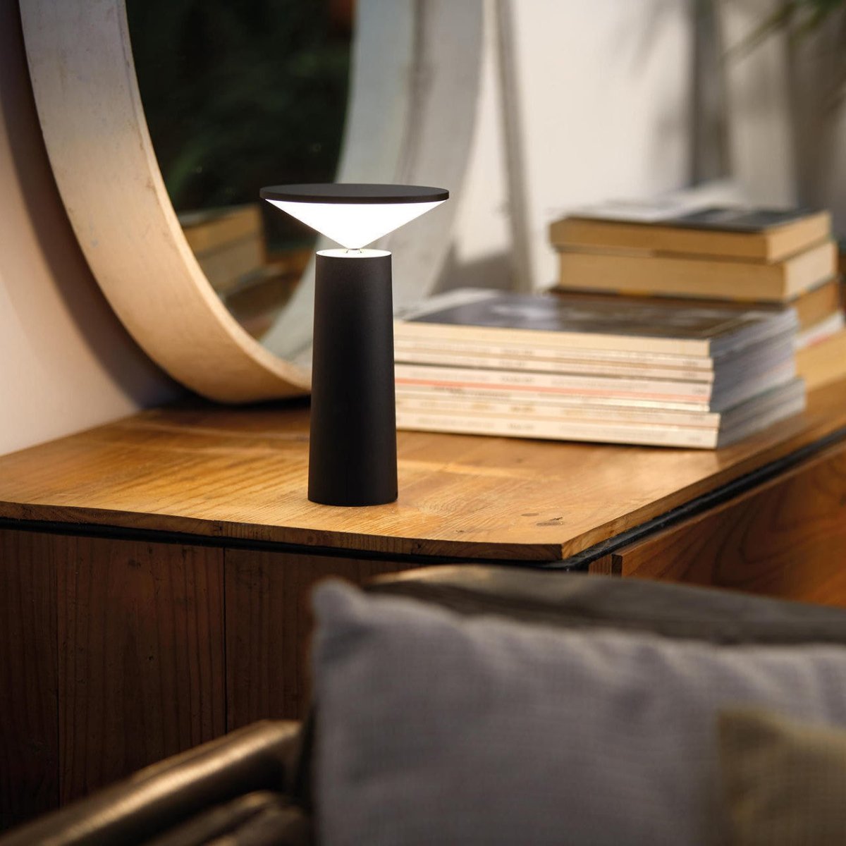 Aurora Table Lamp - Dimmable & Modern 3
