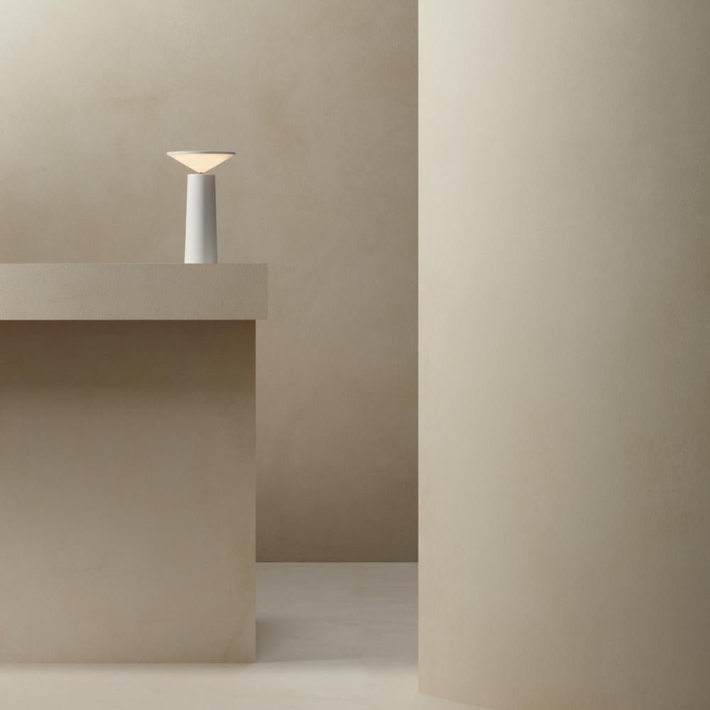 Aurora Table Lamp - Dimmable & Modern 6