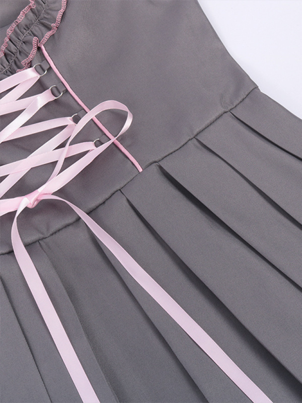 Dirndl dress with embroidered apron and lace-up bodice for Oktoberfest 1