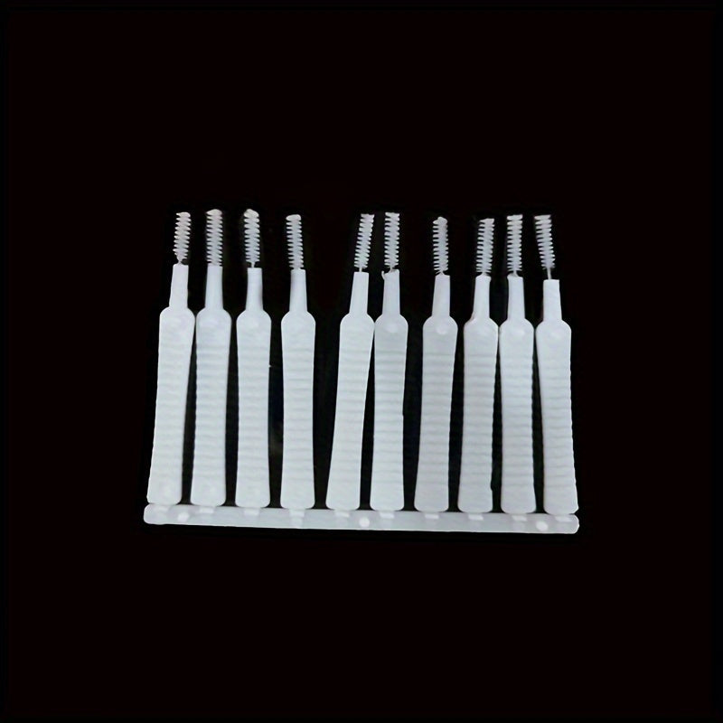 Electronic cleaning set with brushes and tools for maintaining devices with several surfaces and efficient dirt removal 5