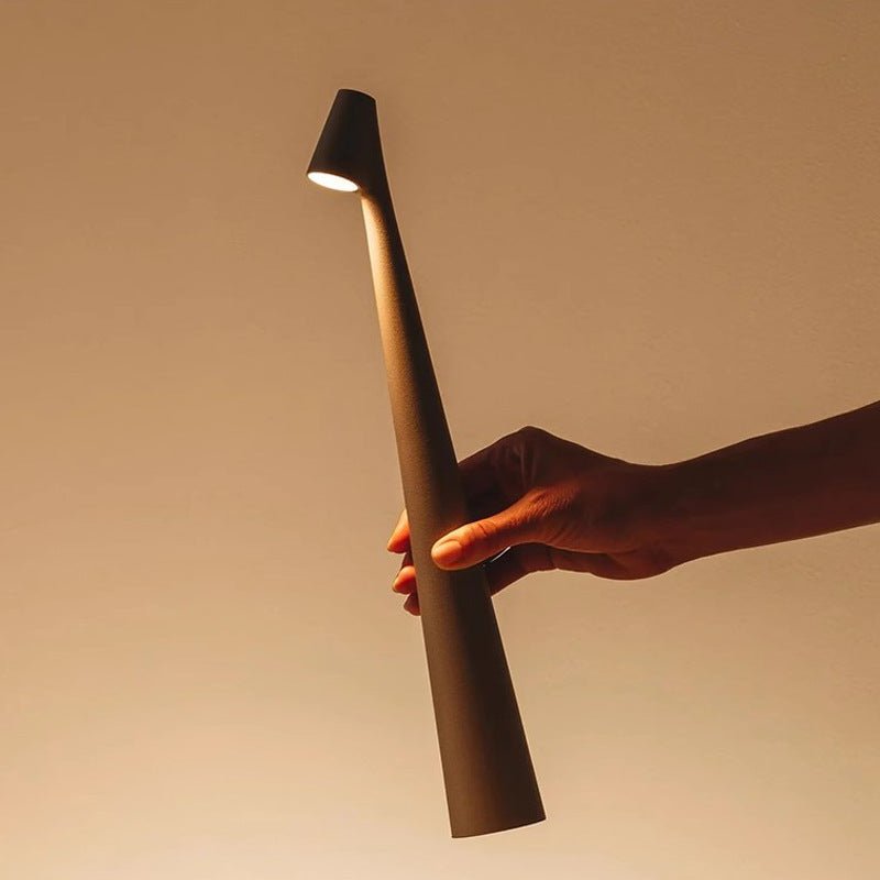 Minimalist beam lamp 10