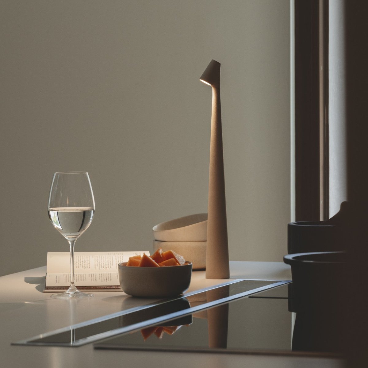 Minimalist beam lamp 5