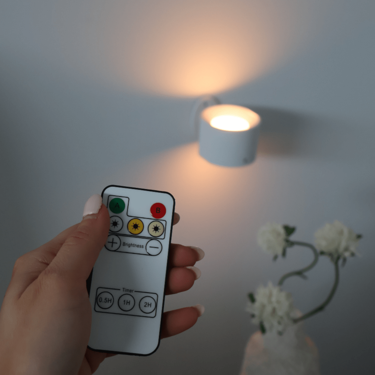 Nuvia | Wireless LED wall light 4