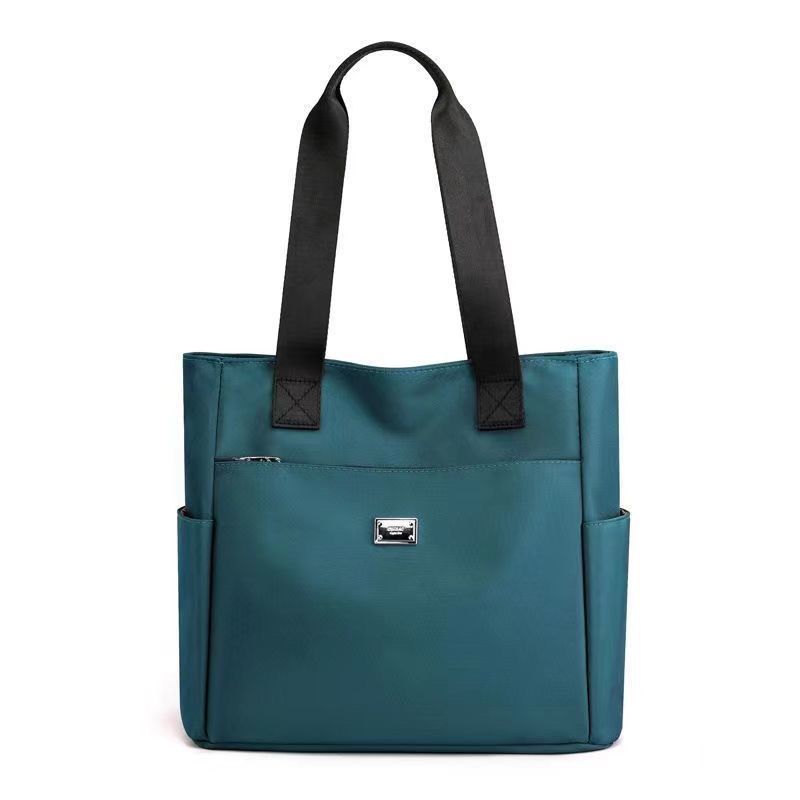PIPER | Lightweight and waterproof shoulder bag 3