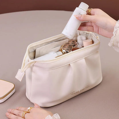 Mikaela | Spacious and Efficient Organizational Makeup Bag 3