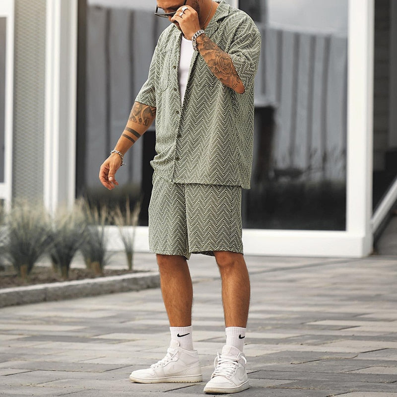 Jeremiah's Cozy Summer Ensemble: Your Perfect Warm-Weather Wardrobe-1