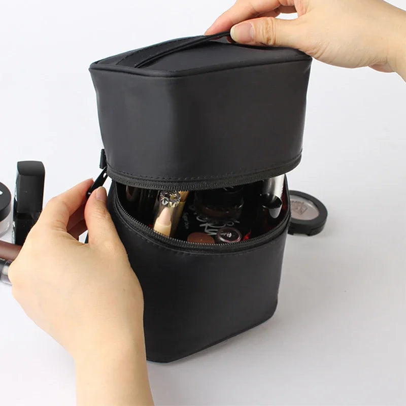 Elina | Portable and lightweight makeup bag with multiple compartments 4