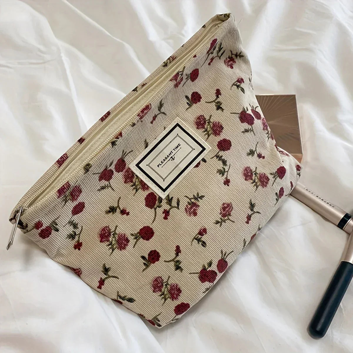 Jaycee | Elegant Rose Makeup Bag with Large Capacity 3