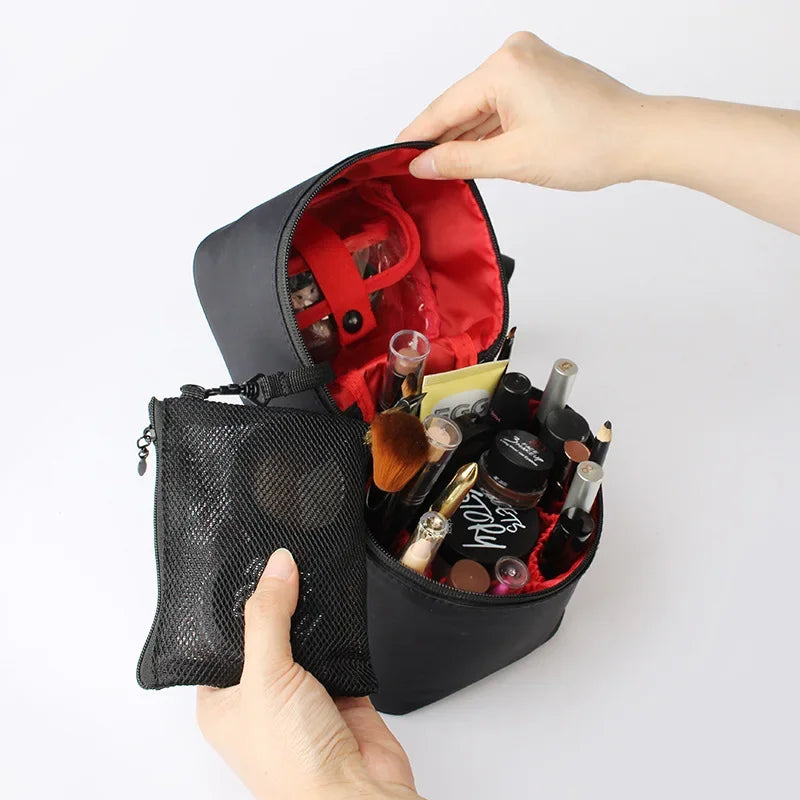 Elina | Portable and lightweight makeup bag with multiple compartments 5