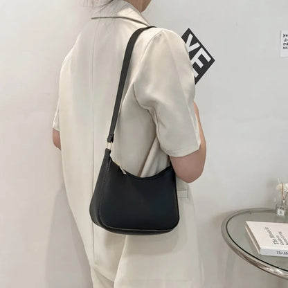 Bonnie | Mini Curve Shoulder Bag 1